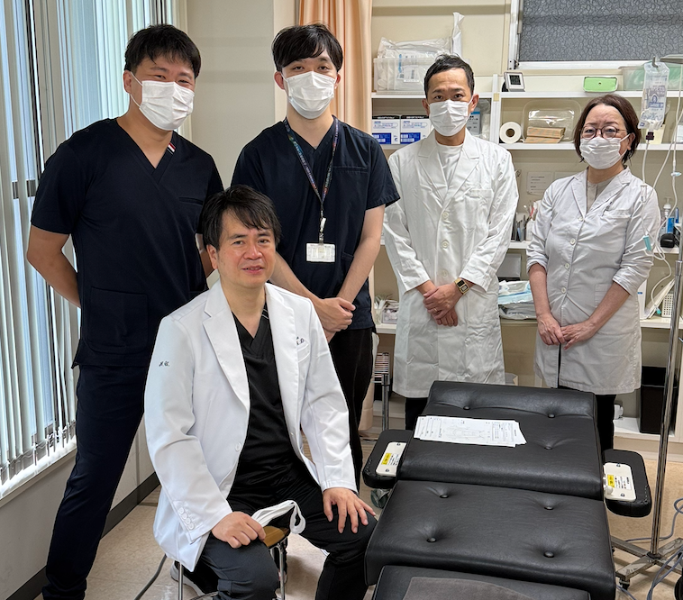 院長とスタッフ